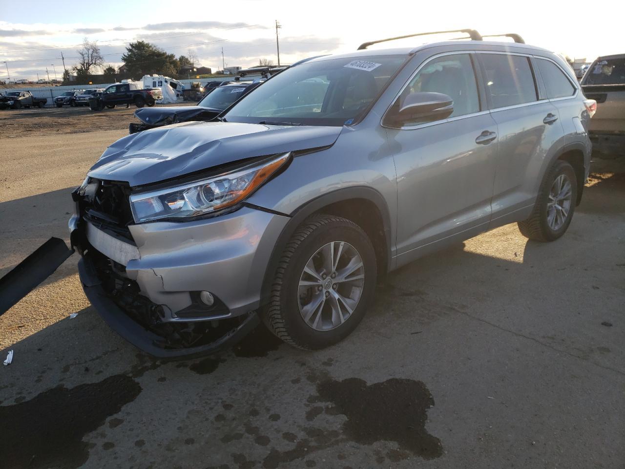 2015 TOYOTA HIGHLANDER