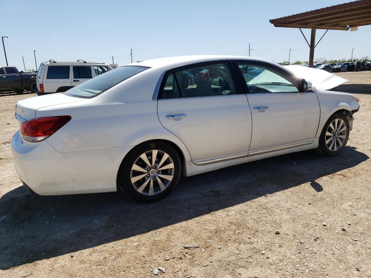 2011 TOYOTA AVALON BAS - Image 3
