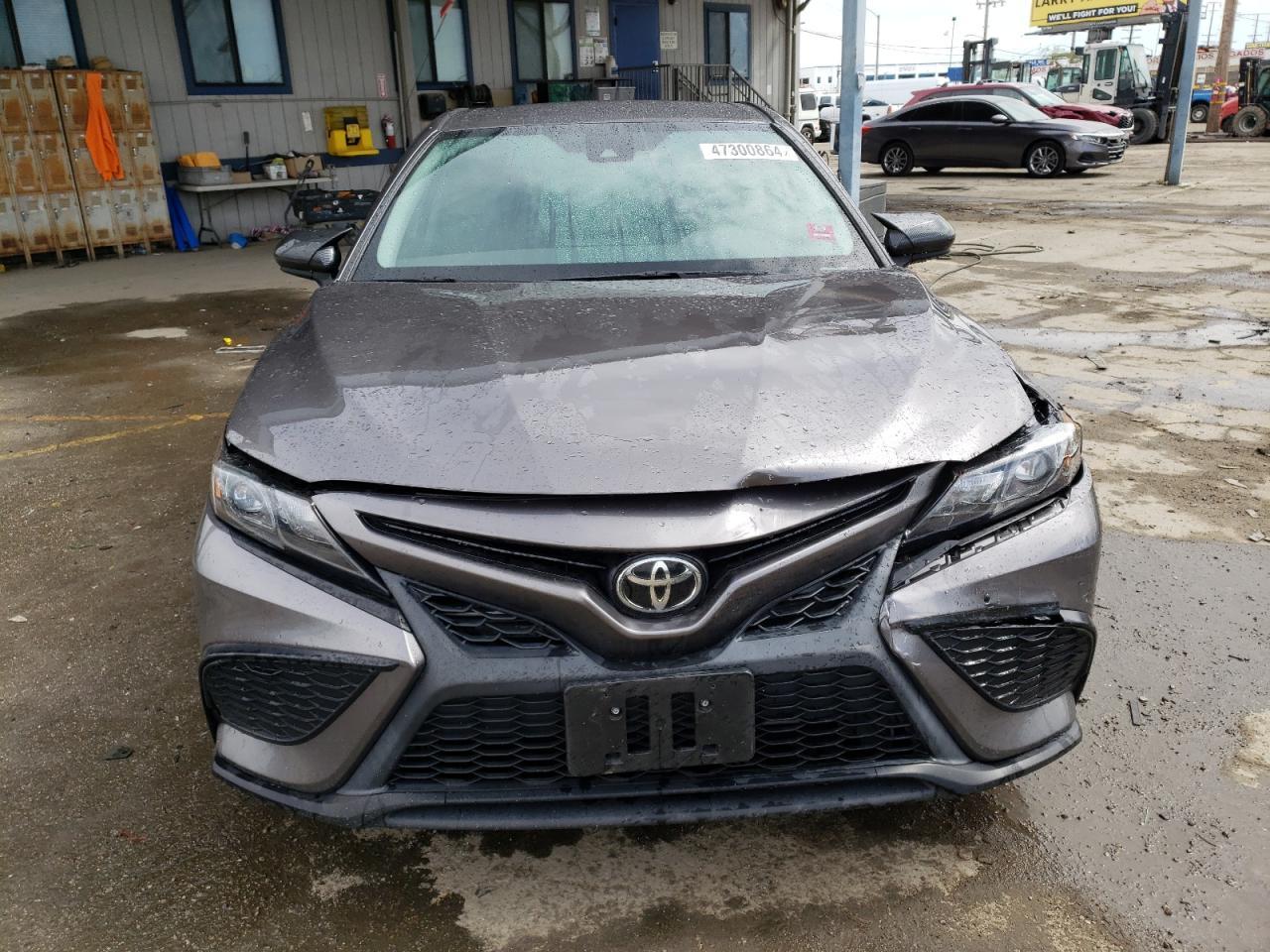 2021 TOYOTA CAMRY SE - Image 5