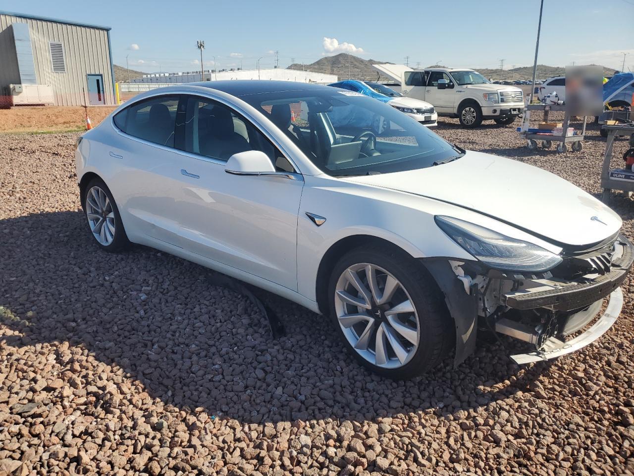 2019 TESLA MODEL 3 - Image 4