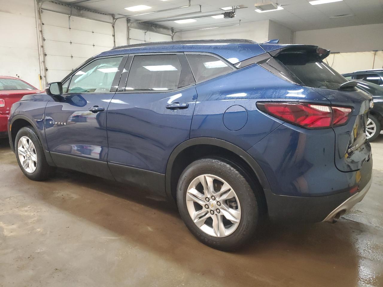 2022 CHEVROLET BLAZER 2LT - Image 2
