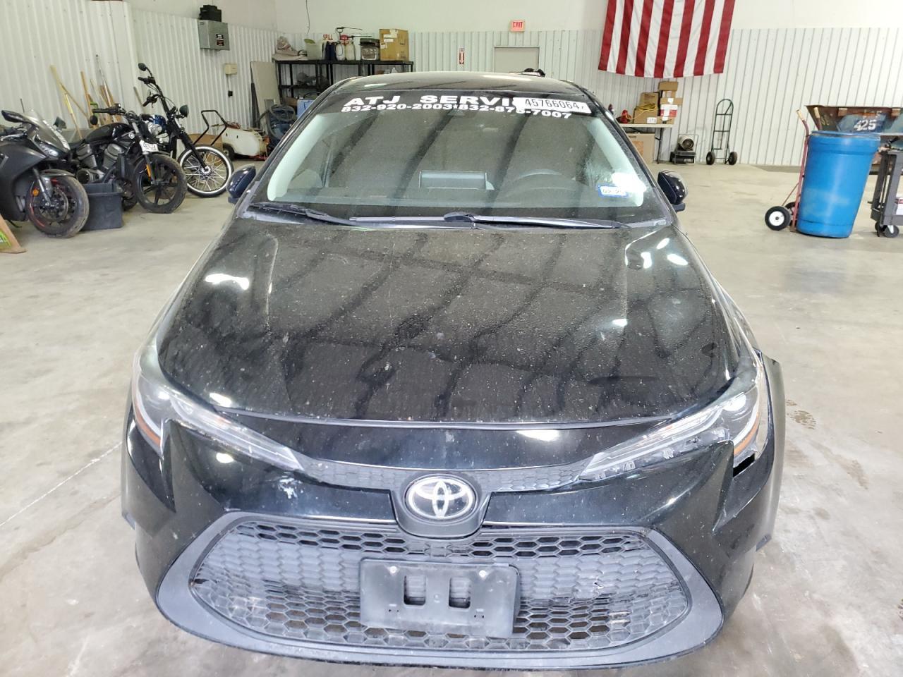 2020 TOYOTA COROLLA LE - Фото 5