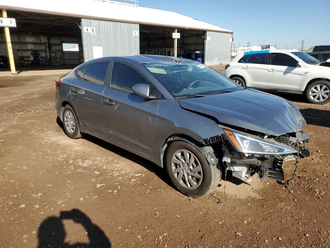 2019 HYUNDAI ELANTRA SE - Фото 4