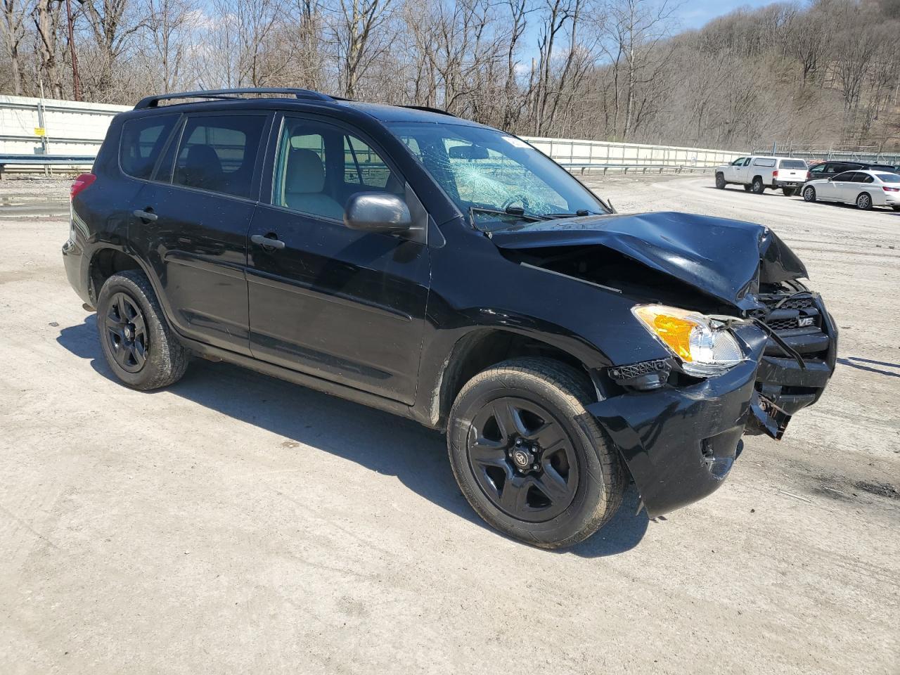 2011 TOYOTA RAV4 - Фото 4