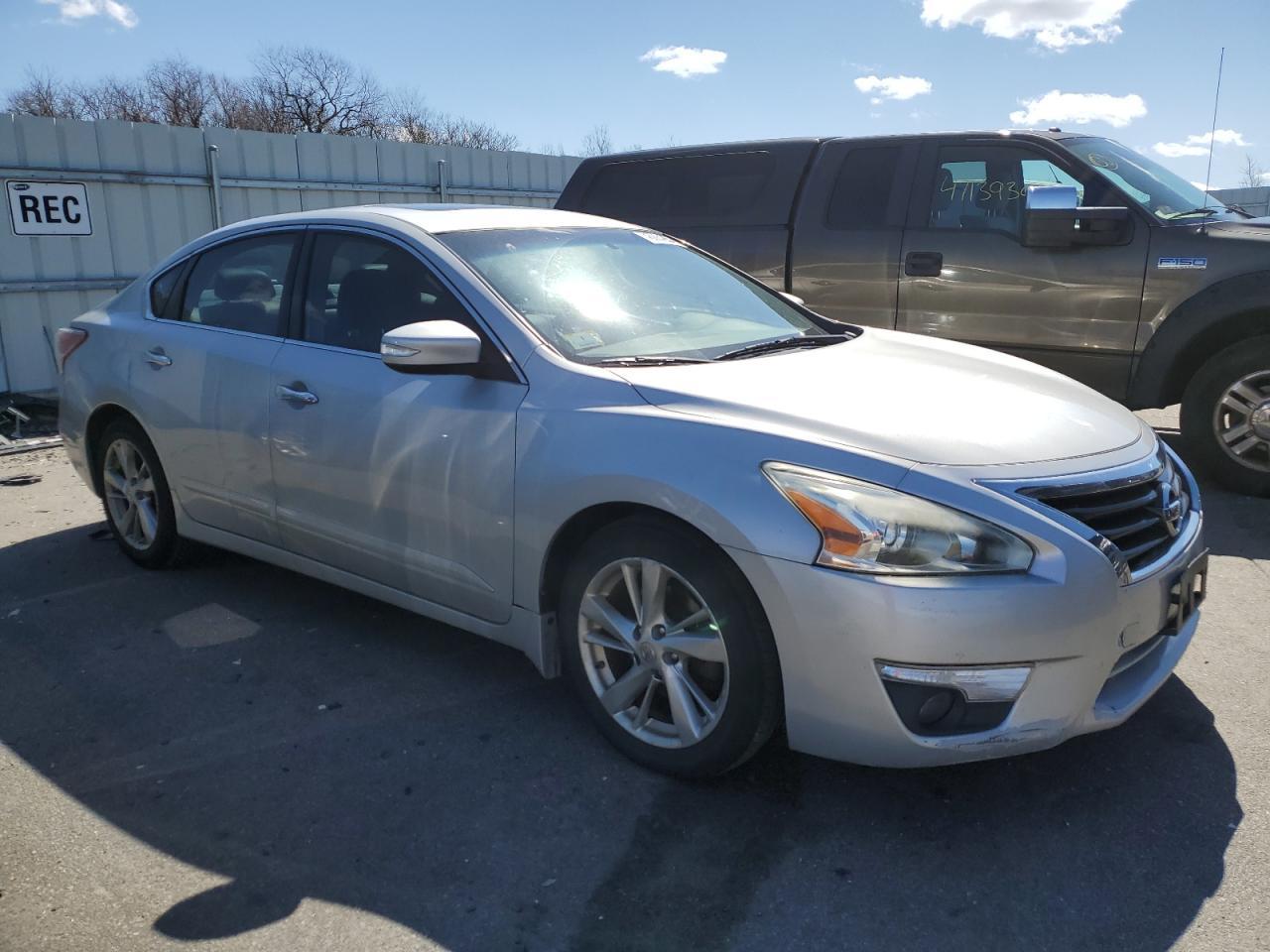 2013 NISSAN ALTIMA 2.5 - Image 4