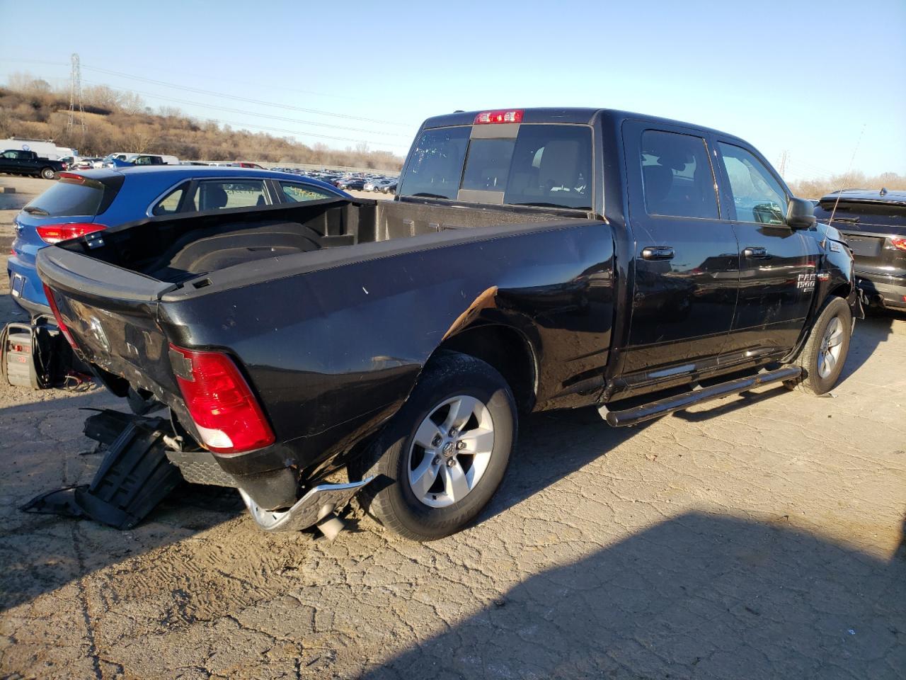 2019 RAM 1500 CLASS - Фото 3