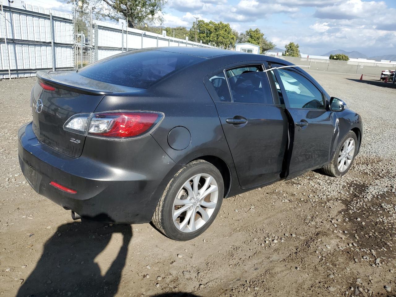 2010 MAZDA 3 S - Фото 3