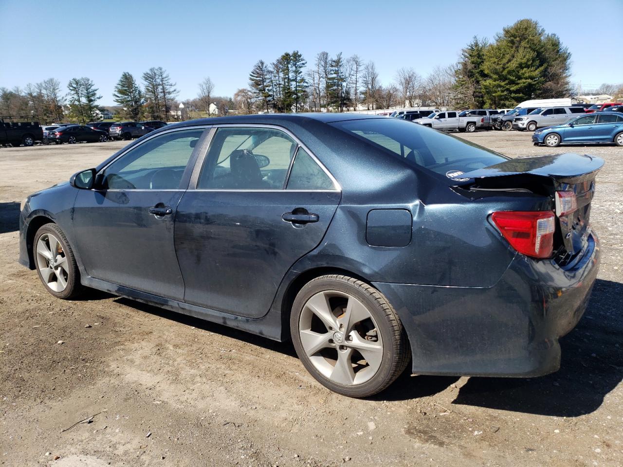 2014 TOYOTA CAMRY L - Image 2