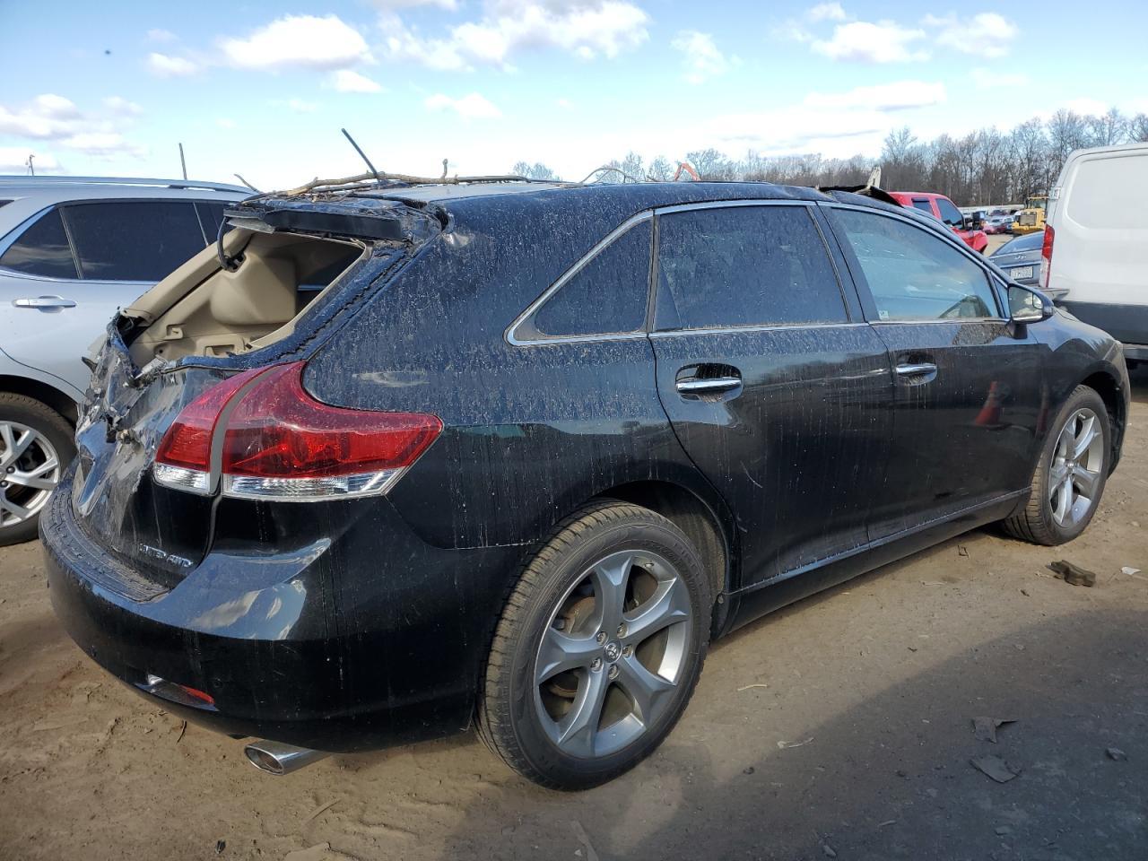 2014 TOYOTA VENZA LE - Фото 3