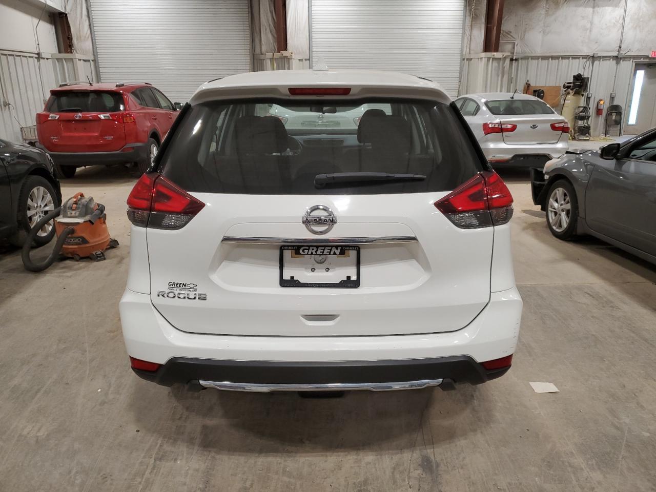 2017 NISSAN ROGUE S - Image 6