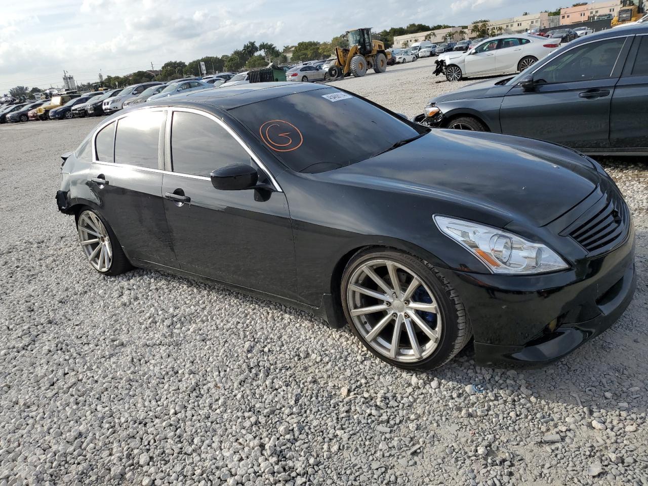 2011 INFINITI G37 - Фото 4