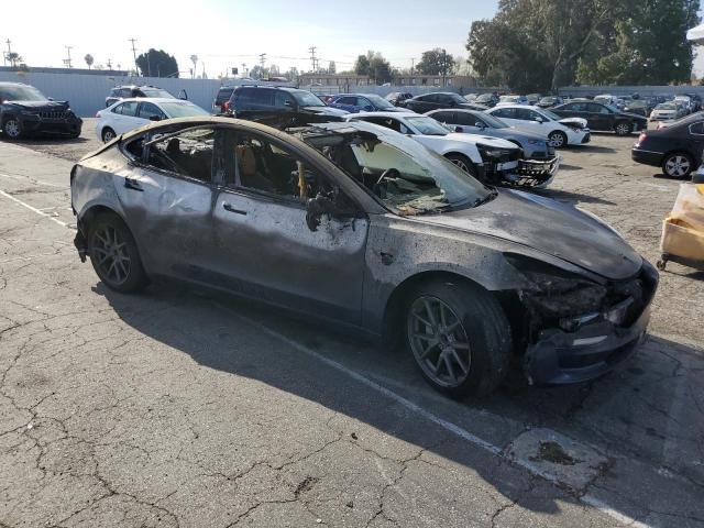 2022 Tesla Model 3 - Фото 4