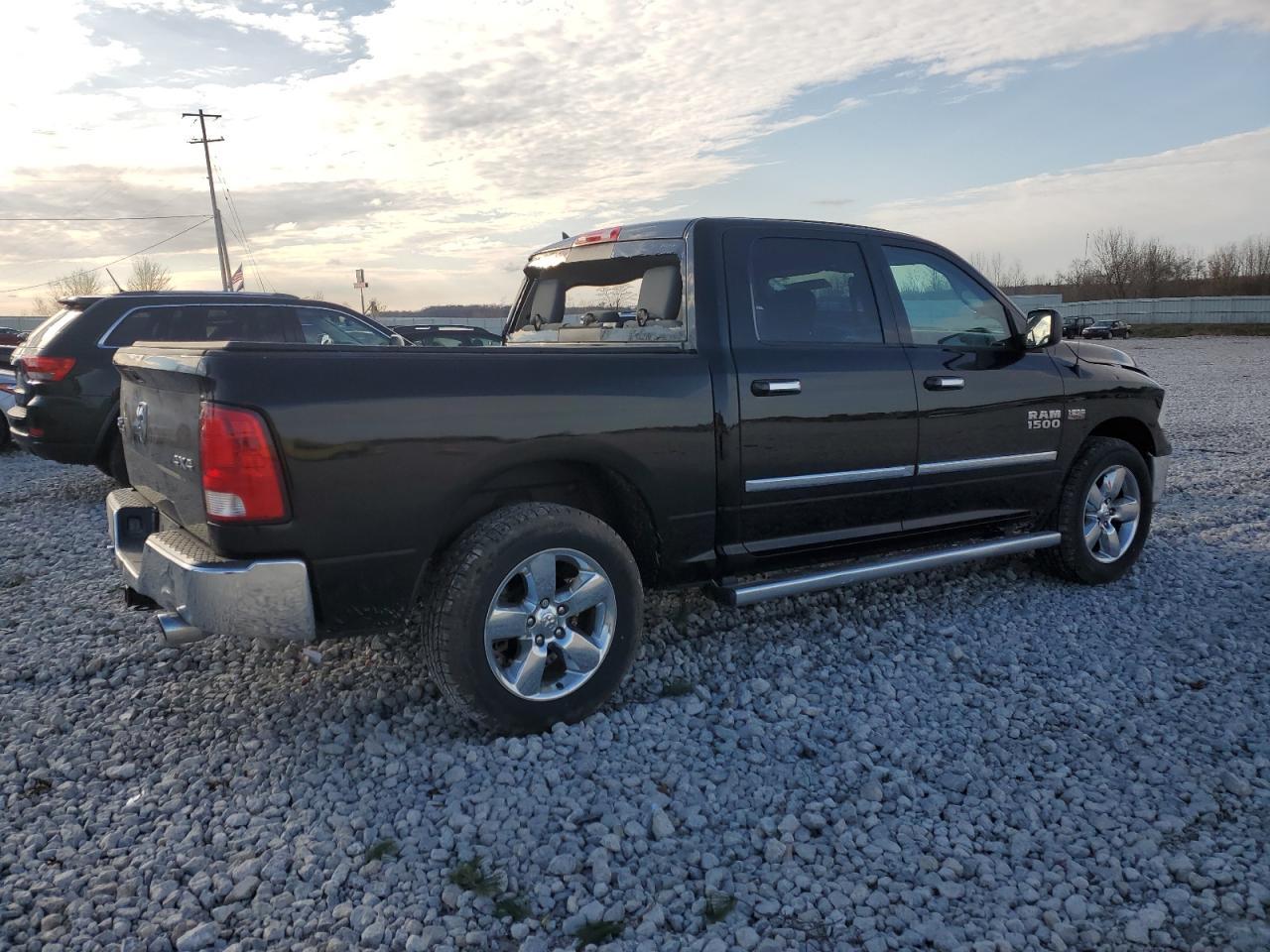 2014 RAM 1500 SLT - Image 3