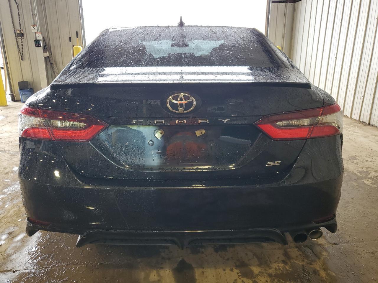 2021 TOYOTA CAMRY SE - Image 6