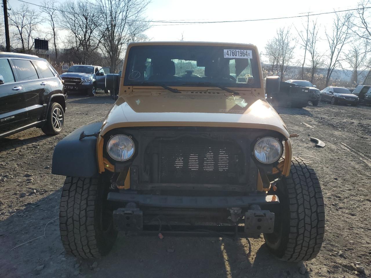 2014 JEEP WRANGLER U - Фото 5