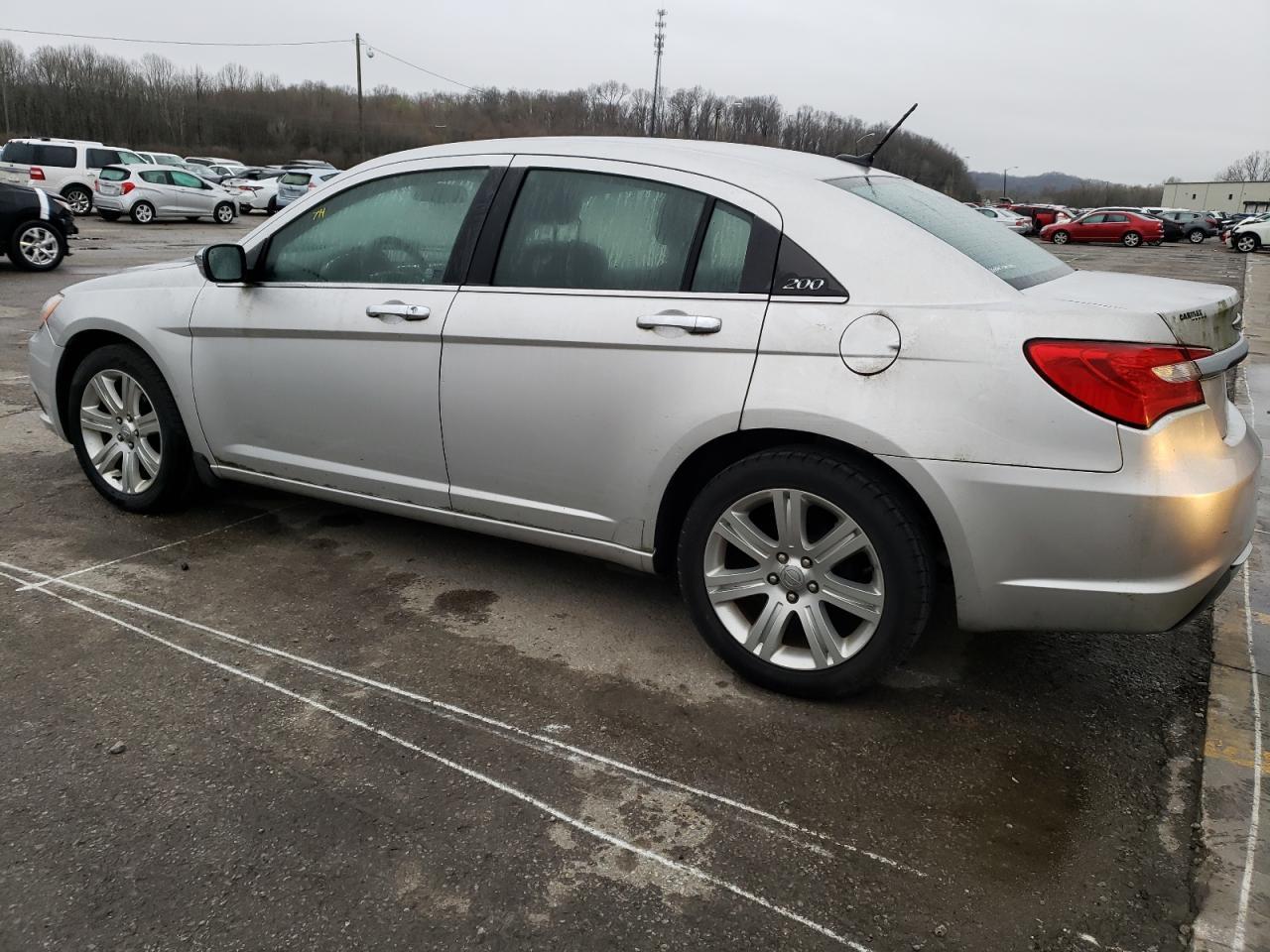 2012 CHRYSLER 200 LIMITE - Image 2