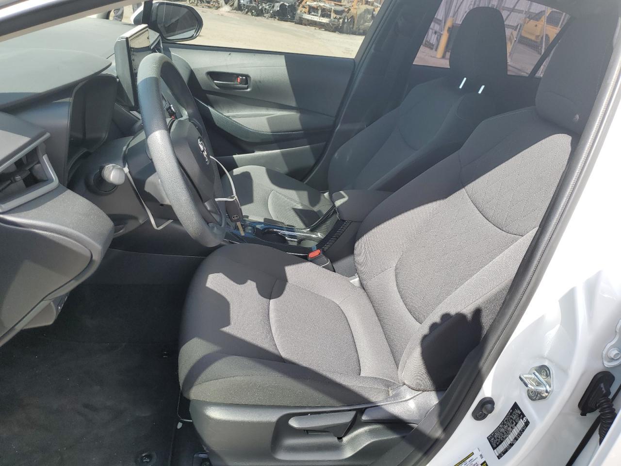 2022 TOYOTA COROLLA LE - Image 7
