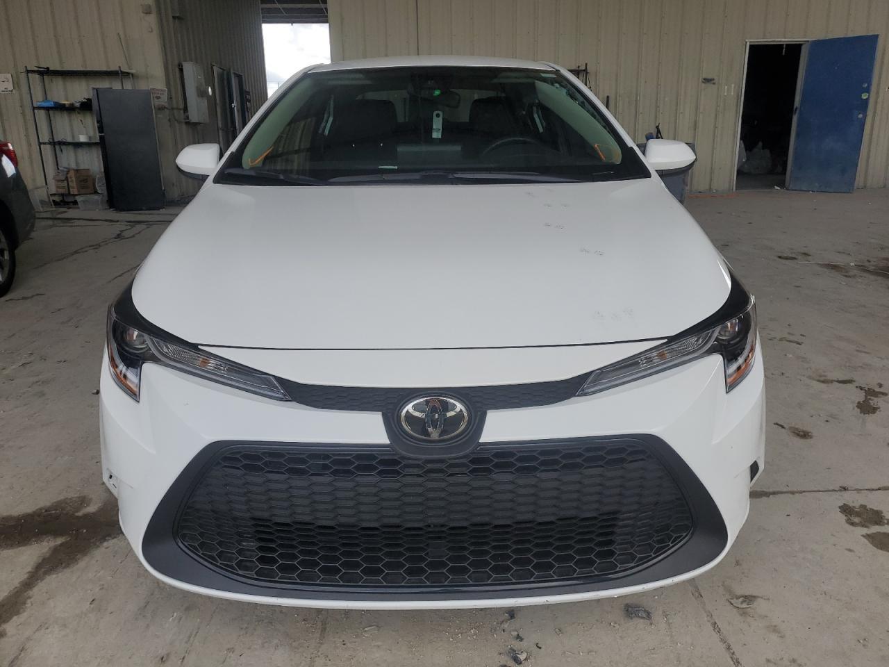 2022 TOYOTA COROLLA LE - Image 5