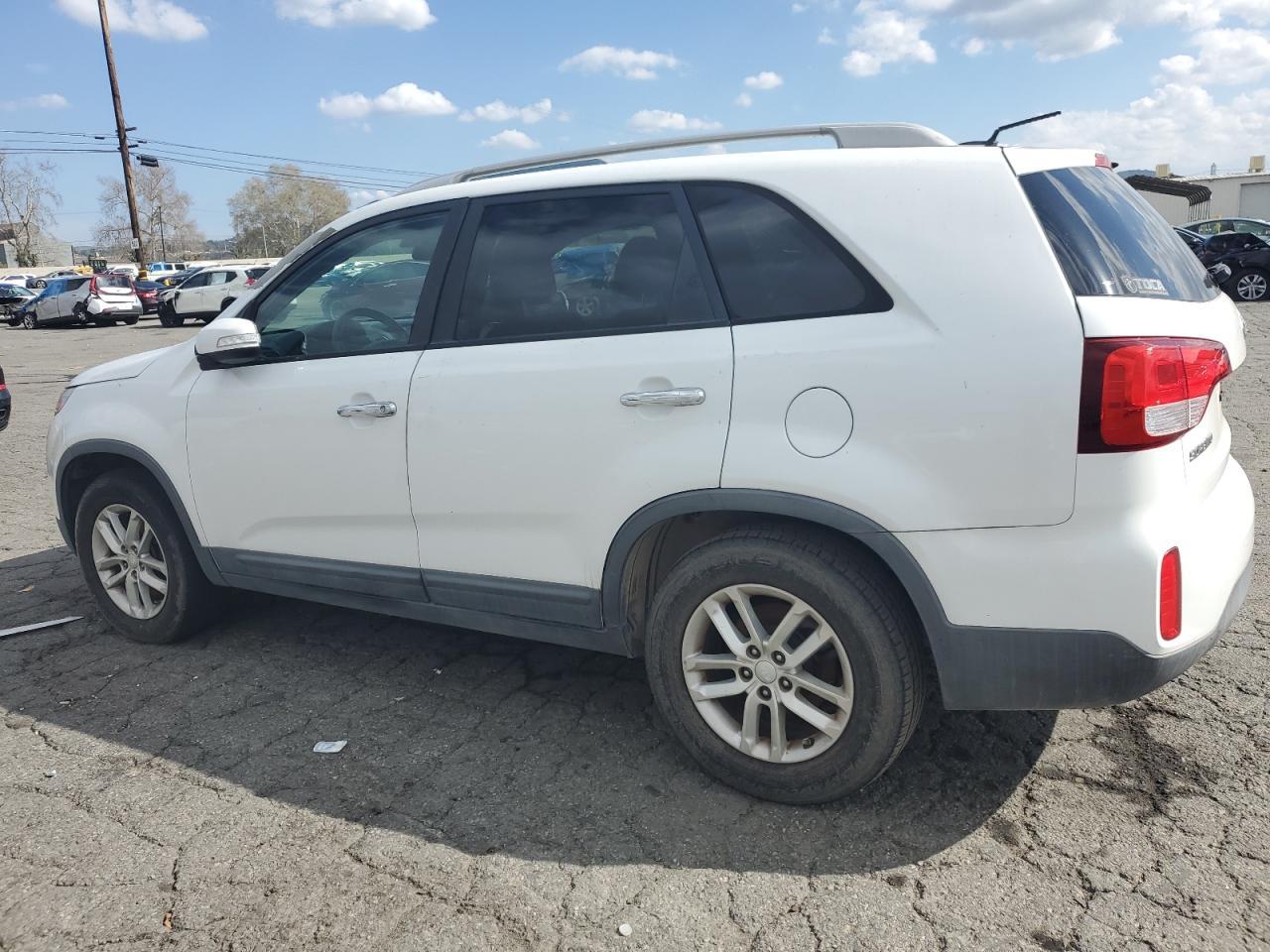 2015 KIA SORENTO LX - Image 2