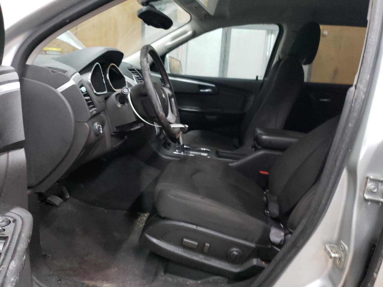 2012 CHEVROLET TRAVERSE L - Image 7