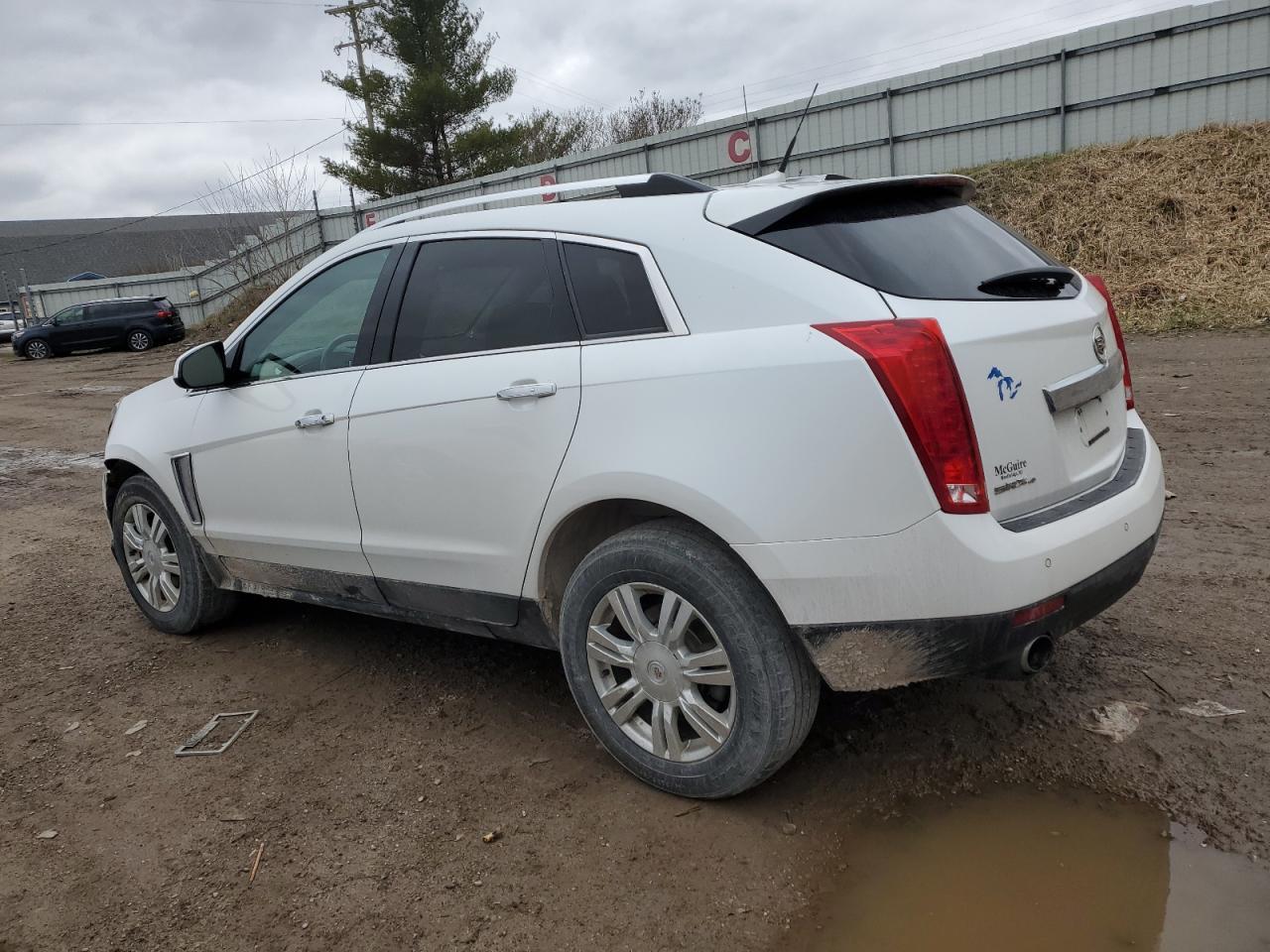 2013 CADILLAC SRX LUXURY - Image 2