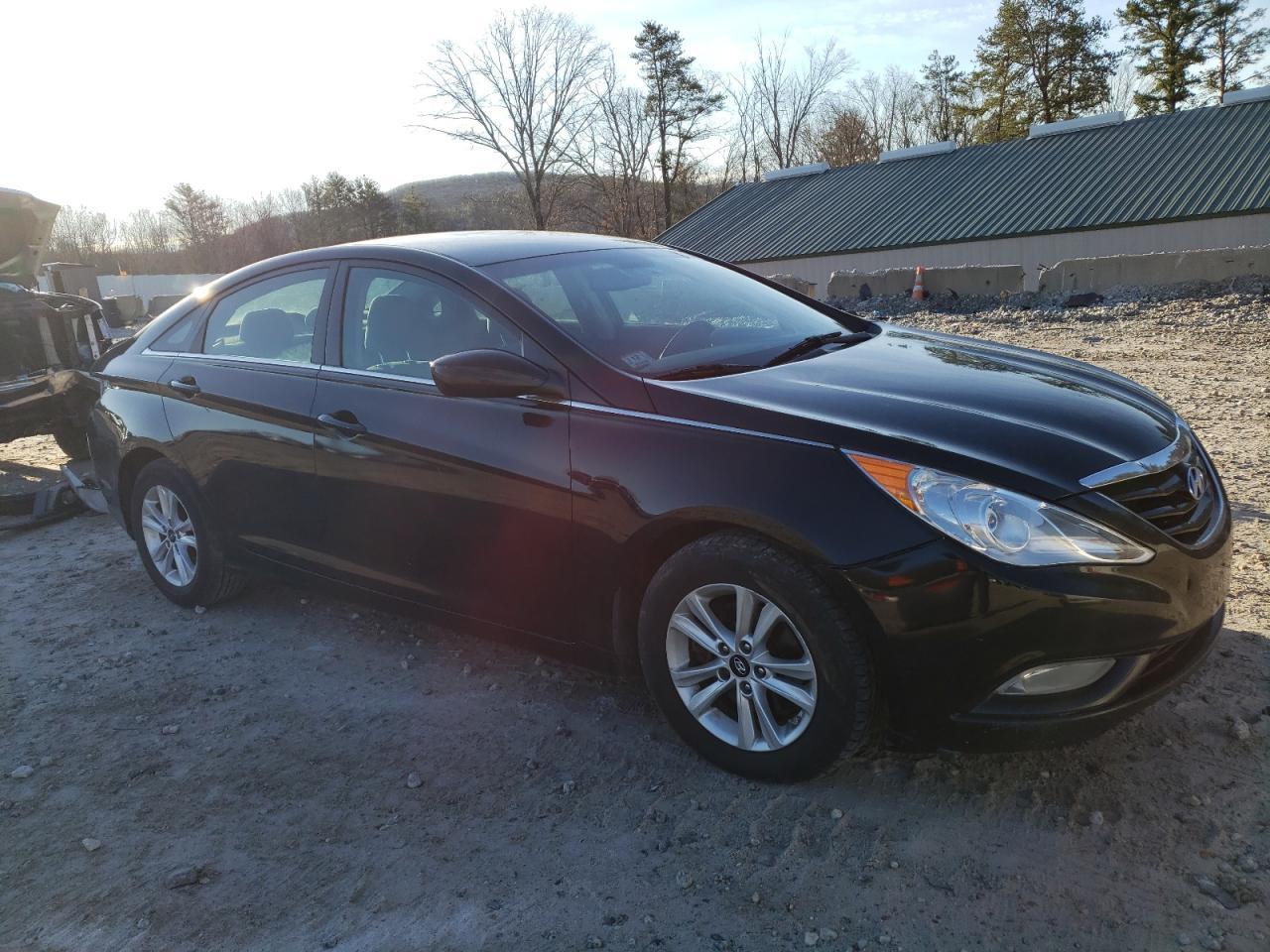 2013 HYUNDAI SONATA GLS - Image 4