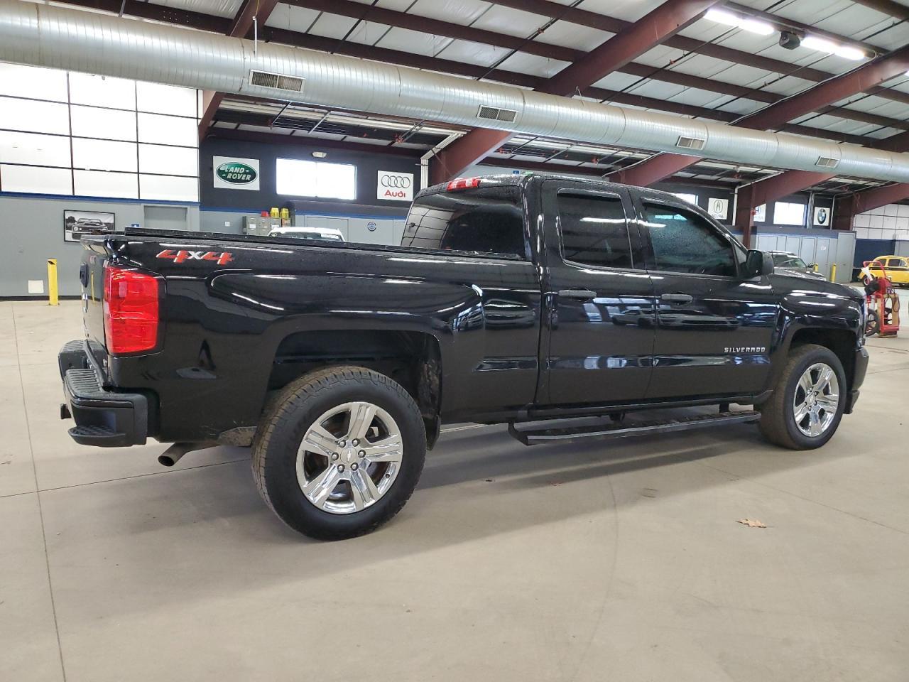2019 CHEVROLET SILVERADO - Фото 3