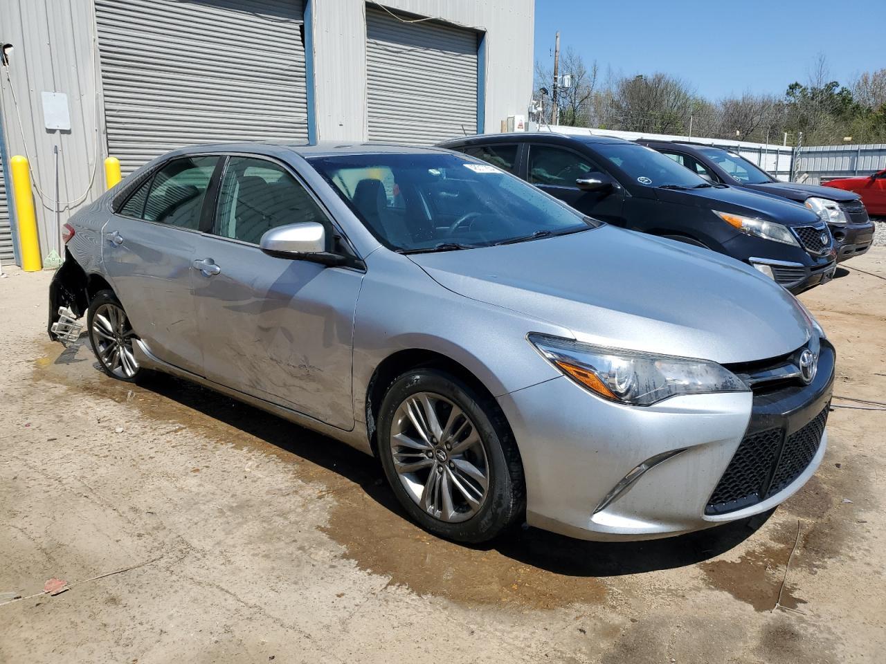2017 TOYOTA CAMRY LE - Фото 4