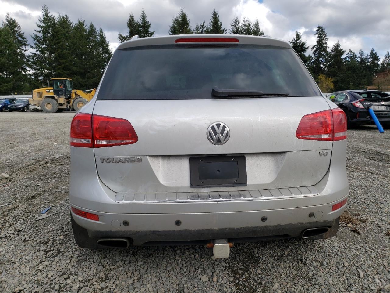 2012 VOLKSWAGEN TOUAREG V6 - Image 6