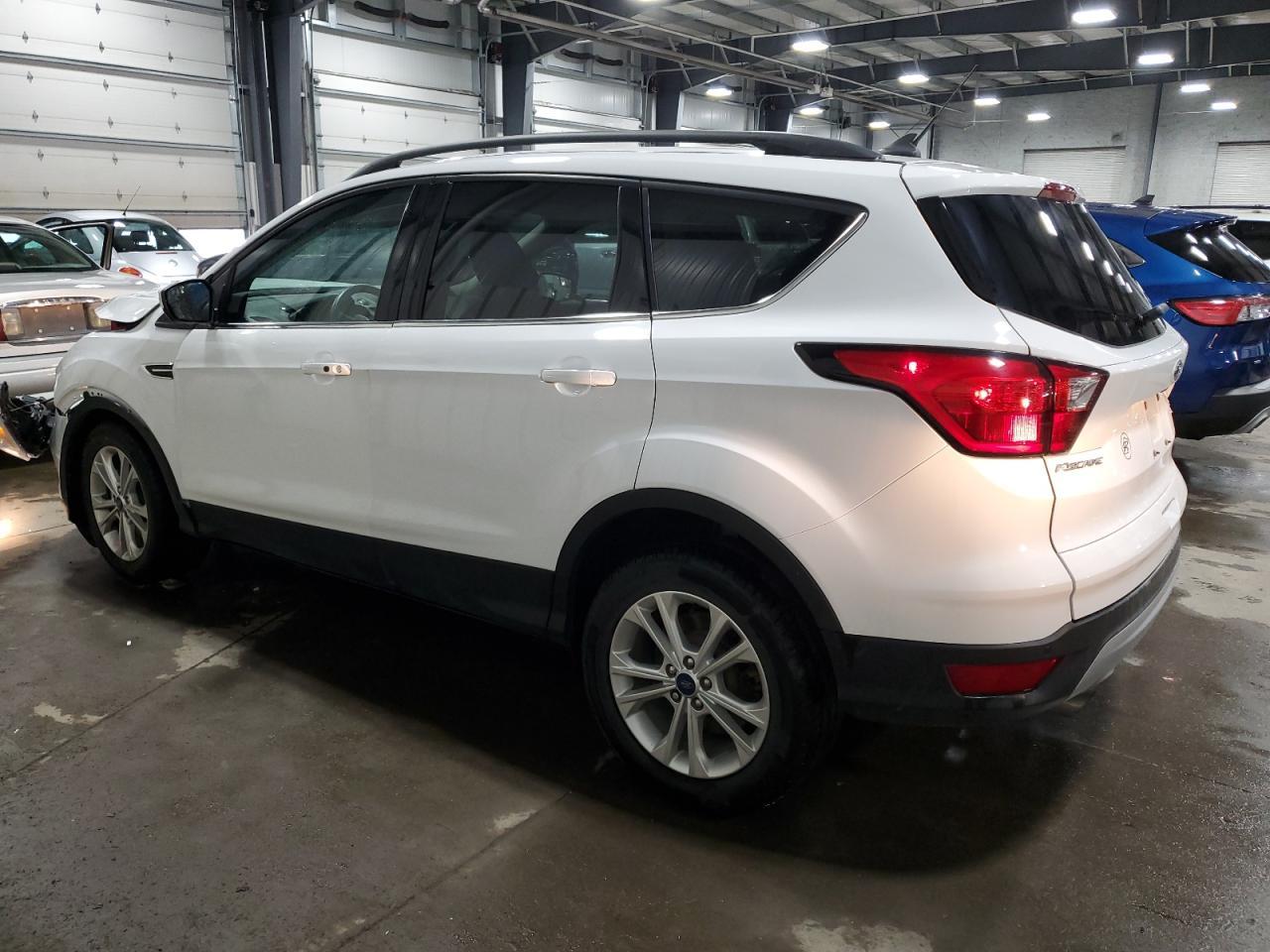 2019 FORD ESCAPE SEL - Фото 2