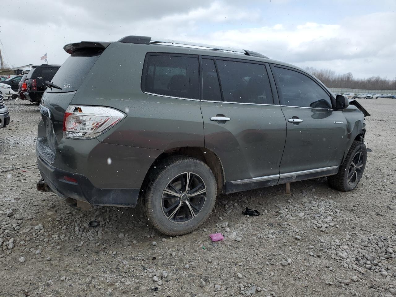 2011 TOYOTA HIGHLANDER - Image 3