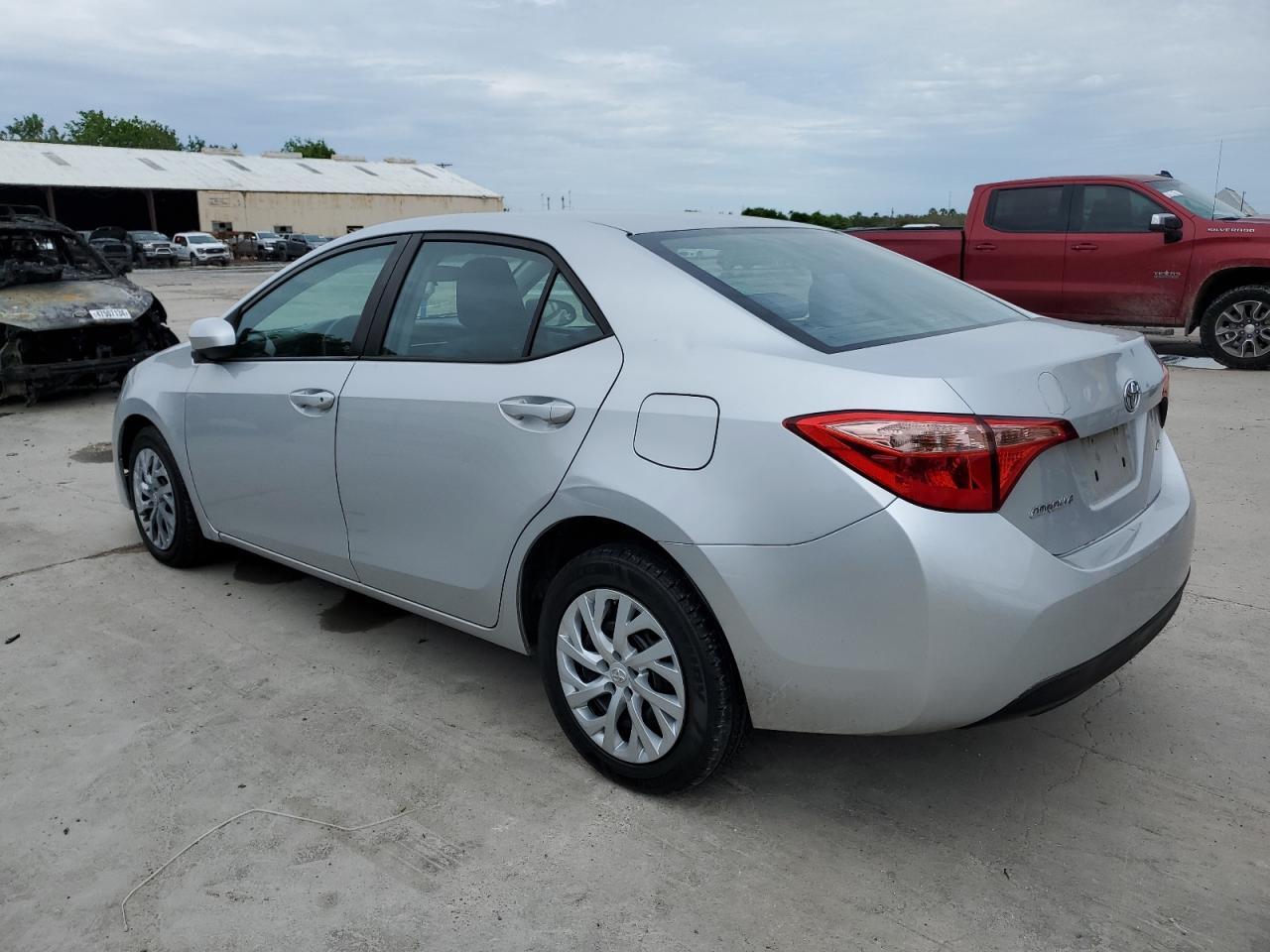 2018 TOYOTA COROLLA L - Фото 2