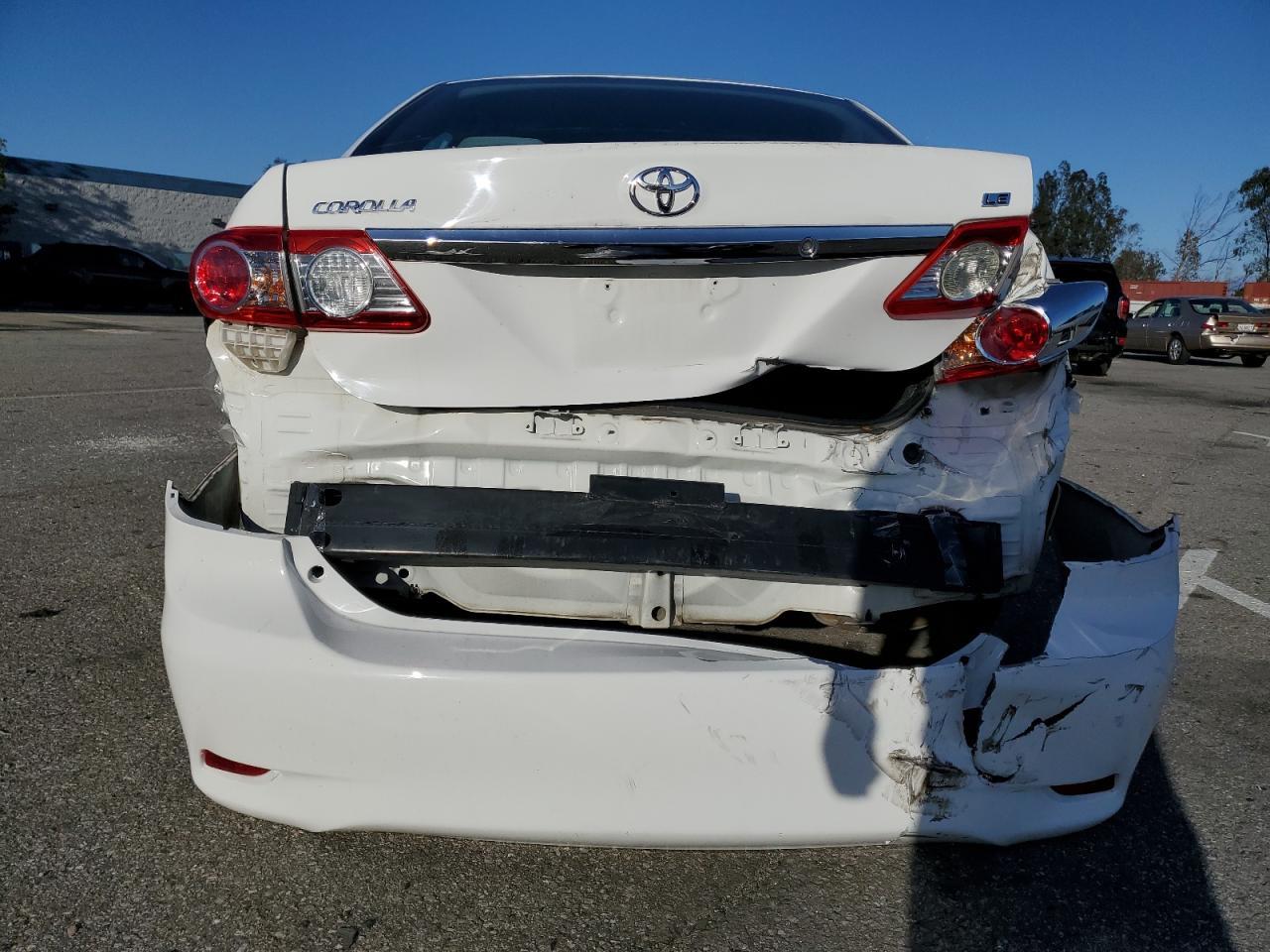 2013 TOYOTA COROLLA BA - Image 6