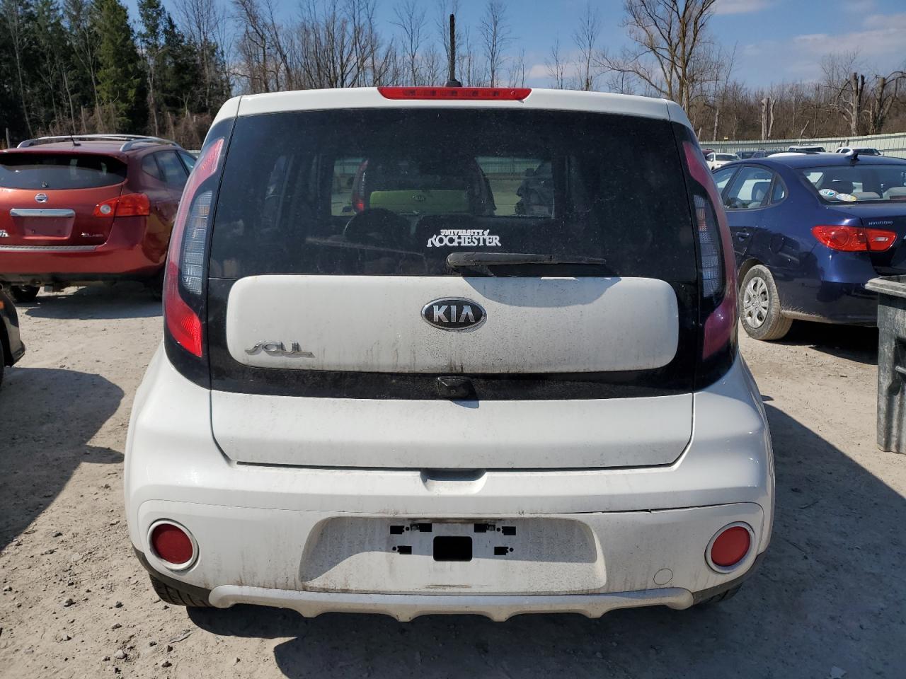 2017 KIA SOUL + - Image 6