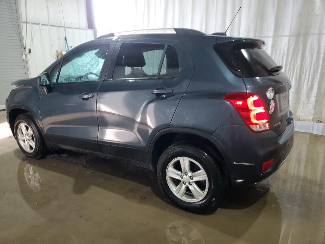 2021 CHEVROLET TRAX 1LT - Фото 2