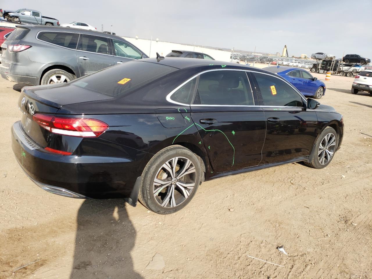 2022 VOLKSWAGEN PASSAT SE - Image 3