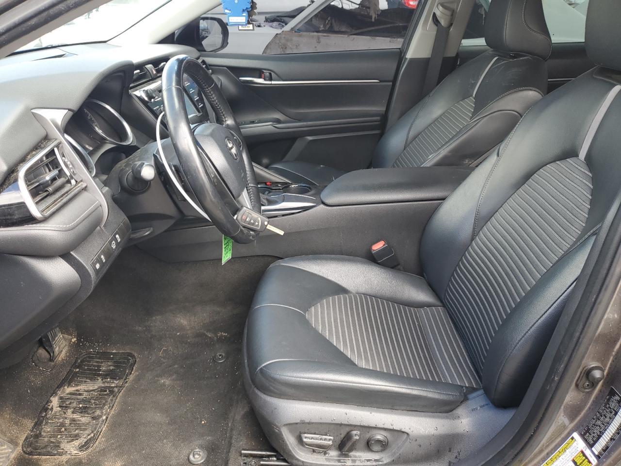 2020 TOYOTA CAMRY SE - Image 7