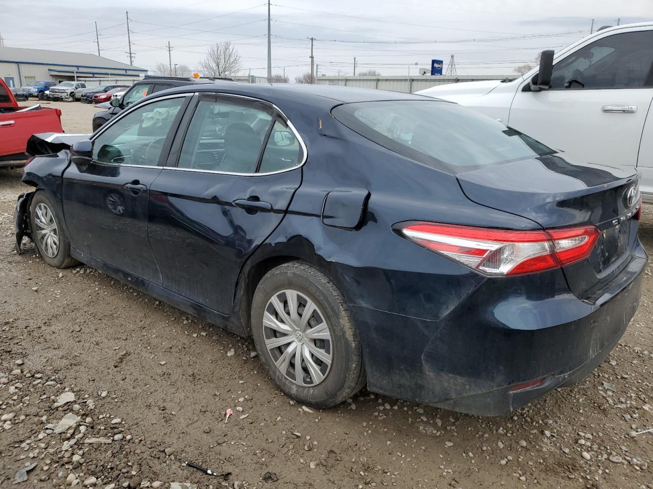 2018 TOYOTA CAMRY L - Image 2