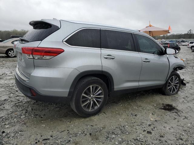 2019 Toyota Highlander Se - Фото 3