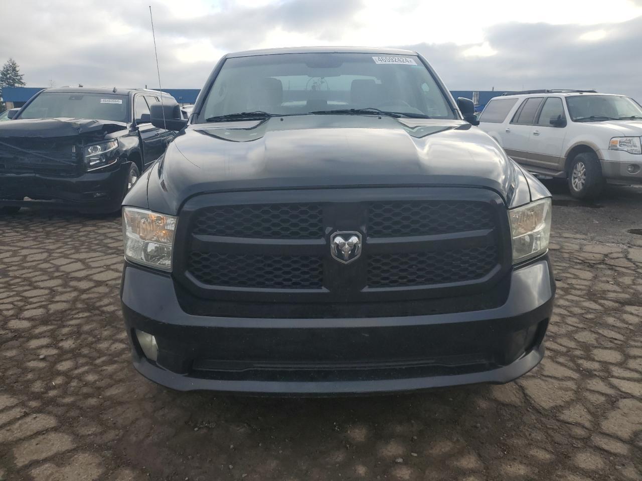 2014 RAM 1500 ST - Image 5