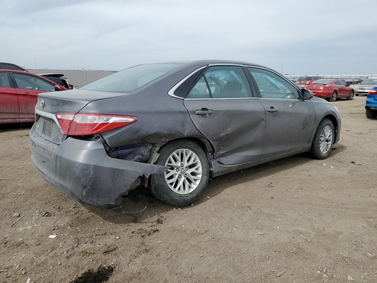 2016 TOYOTA CAMRY LE - Image 3