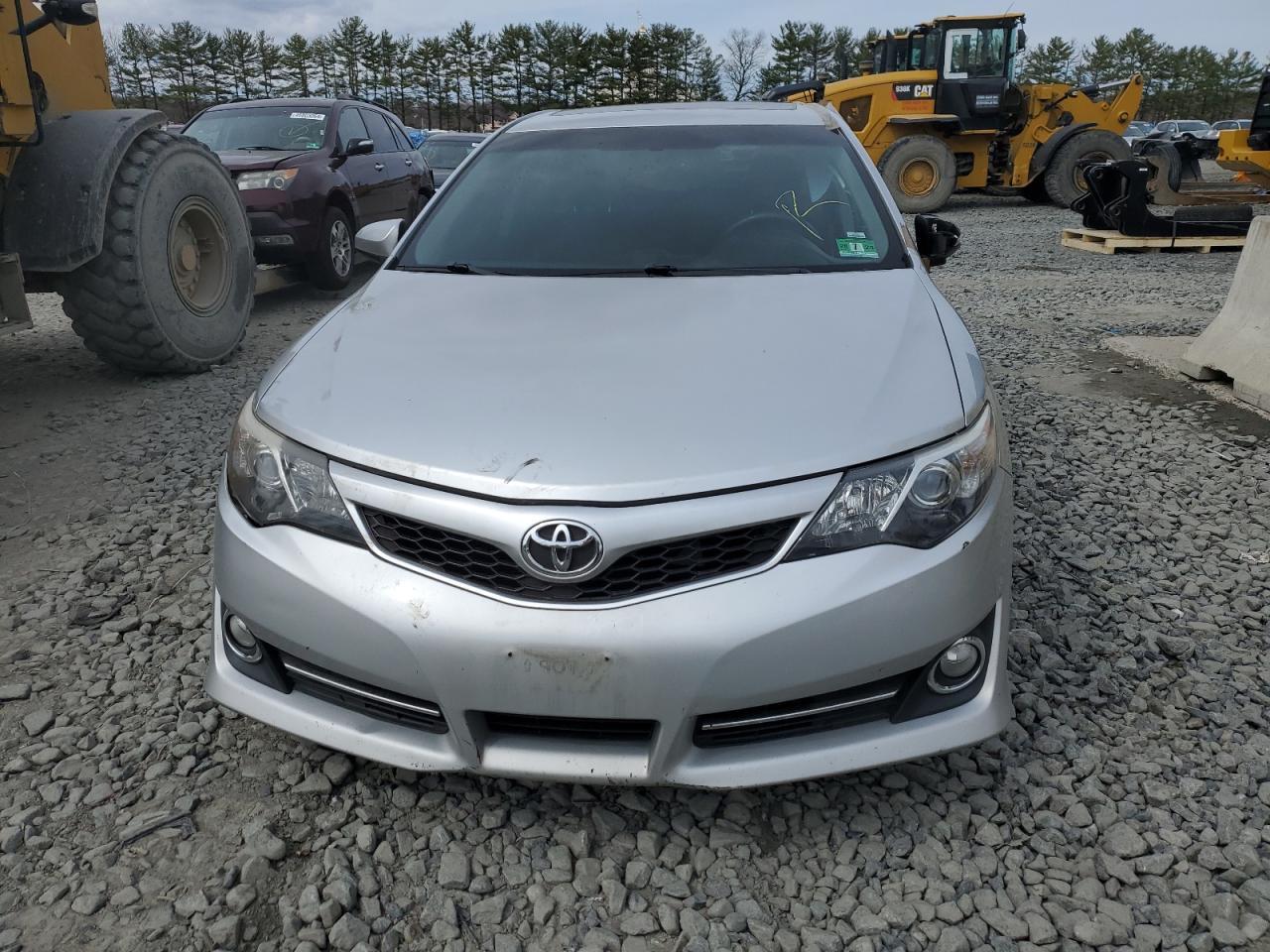2012 TOYOTA CAMRY SE - Image 5
