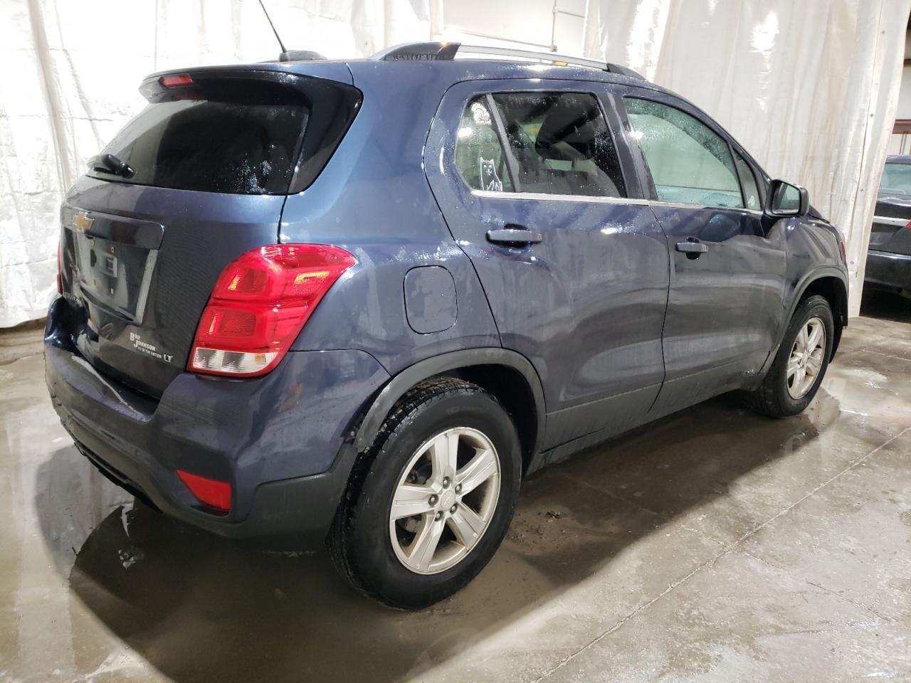 2018 CHEVROLET TRAX 1LT - Image 3