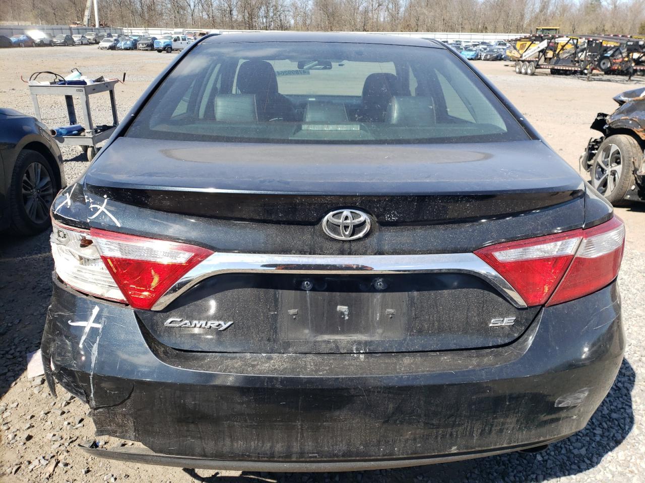 2016 TOYOTA CAMRY LE - Image 6
