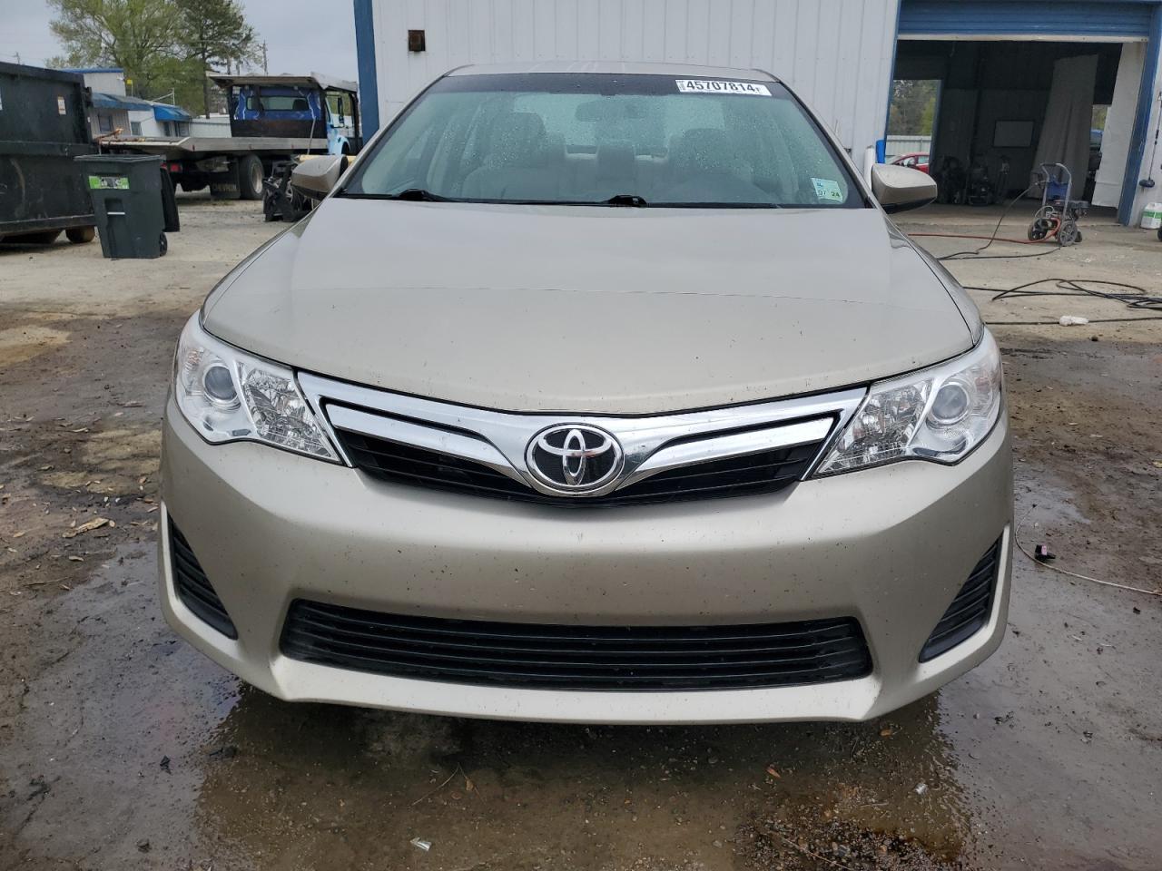 2014 TOYOTA CAMRY L - Image 5