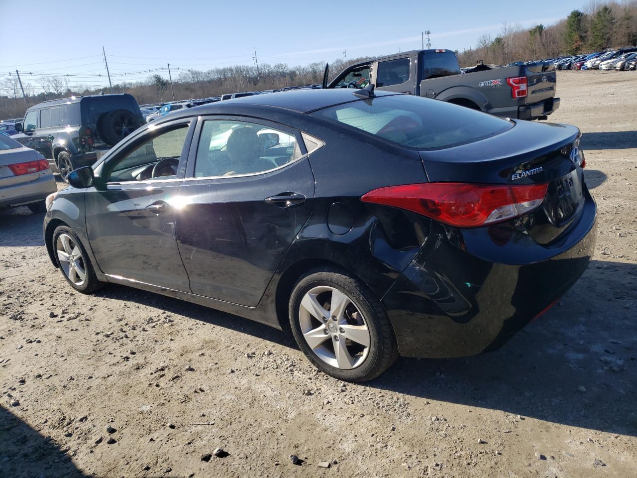2013 HYUNDAI ELANTRA GL - Image 2
