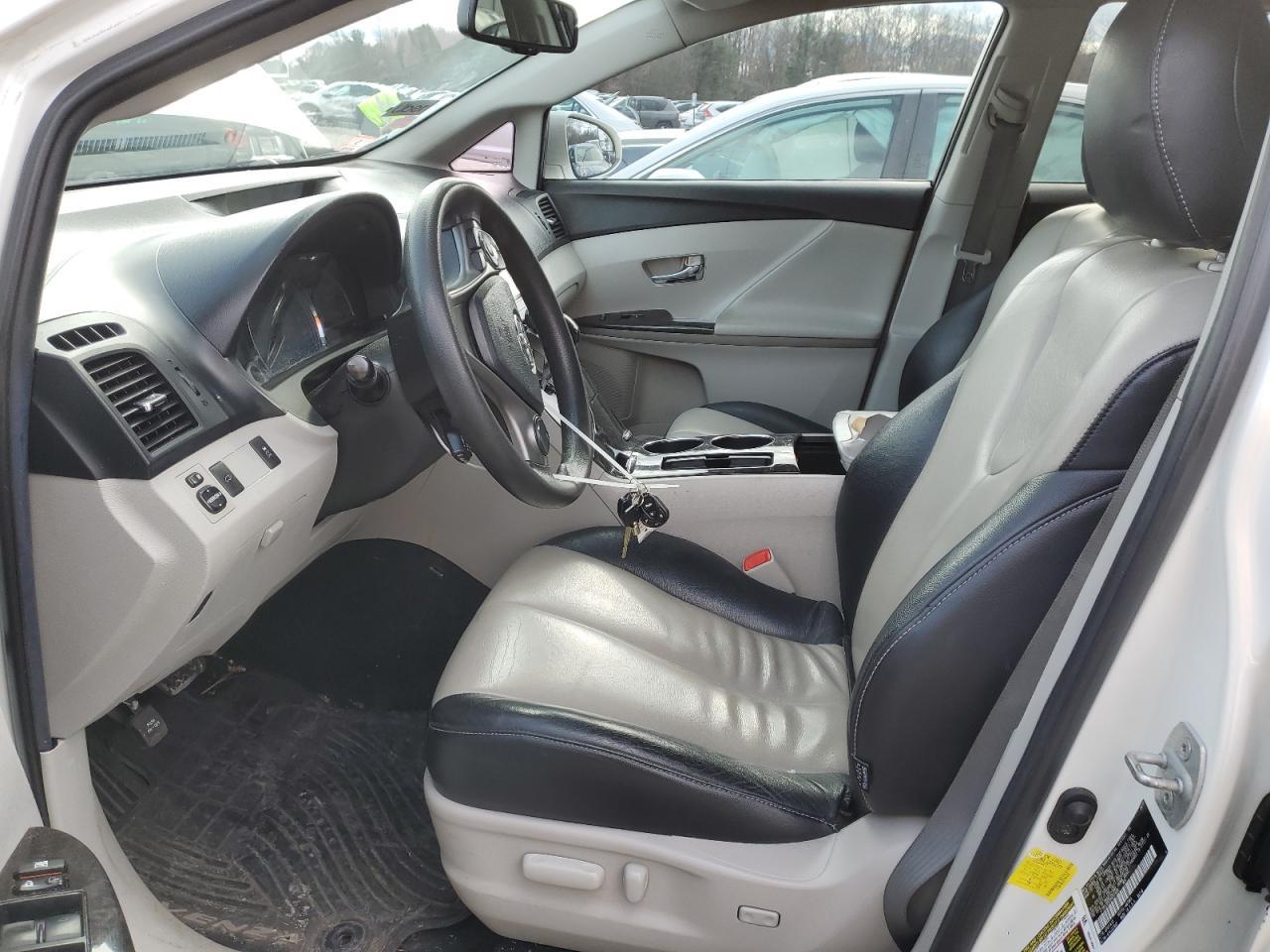 2013 TOYOTA VENZA LE - Фото 7
