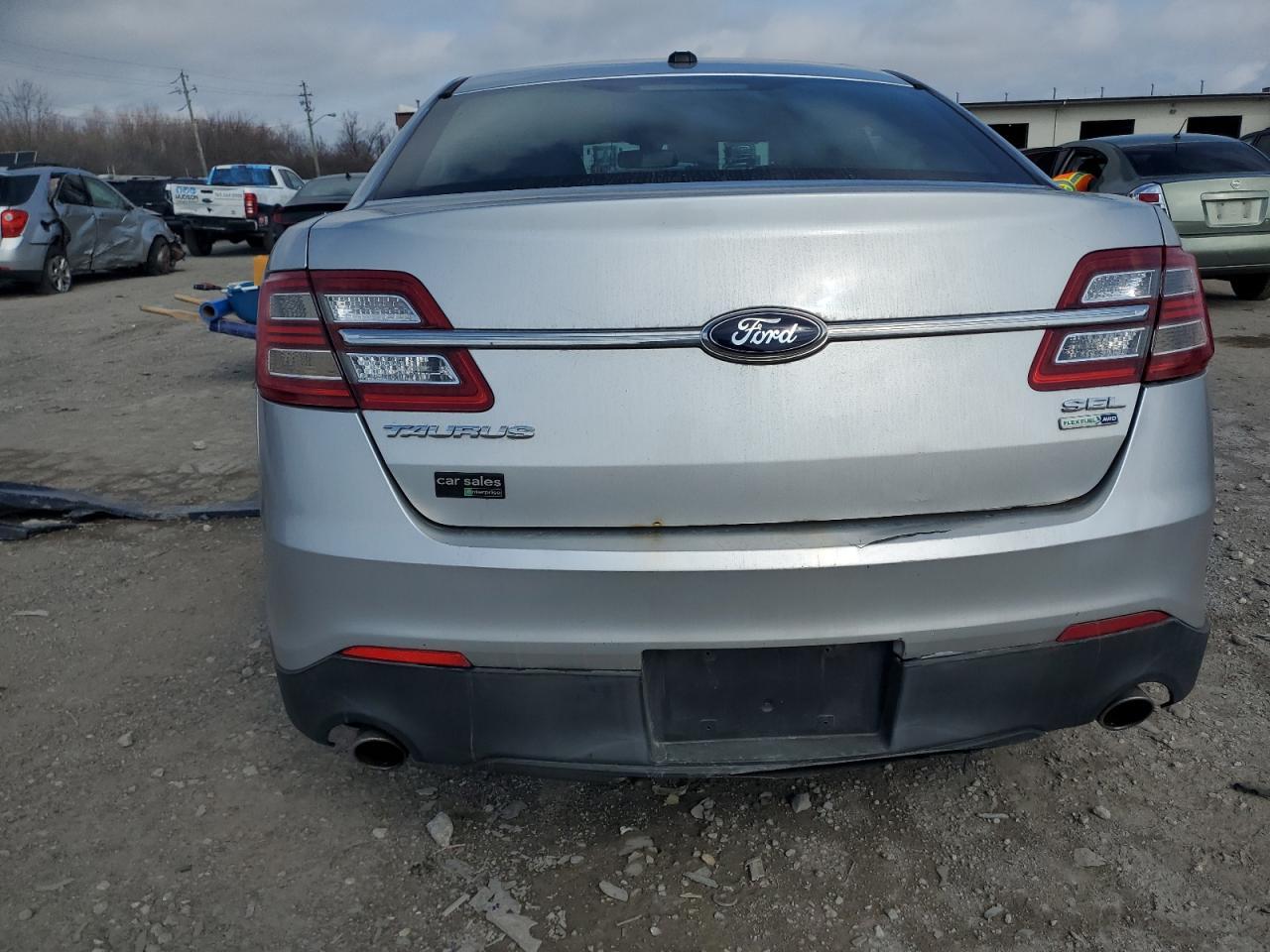 2013 FORD TAURUS SEL - Фото 6