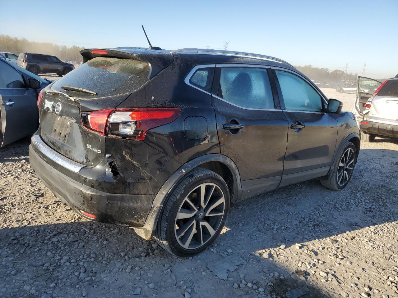 2017 NISSAN ROGUE SPOR - Фото 3