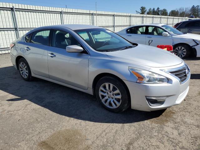 2015 Nissan Altima 2.5 - Image 4